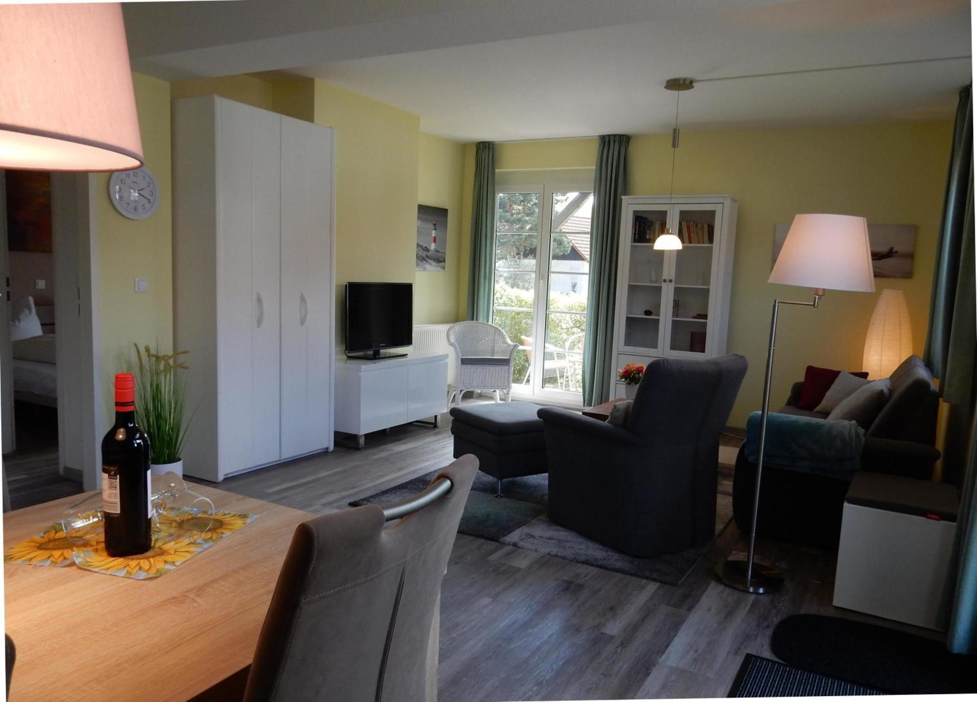 Resi P2 Apartment Prerow Bagian luar foto